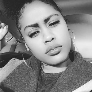 Meet your Posher, Deonda